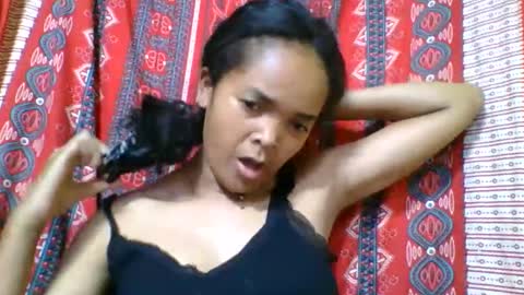Snapshot of rosia685234 chatting on May 24, 2:27 am rosia685234 online show from May 24, 2:27 am