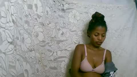 rosia online show from November 13, 2:32 am