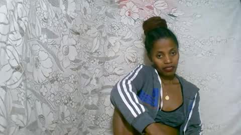 rosia online show from December 1, 3:17 pm