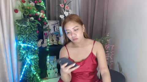 Snapshot of rosie_adeline chatting on December 22, 10:15 pm rosie online show from December 22, 10:15 pm