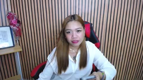 Snapshot of rosie_adeline chatting on January 15, 6:40 pm rosie online show from January 15, 6:40 pm