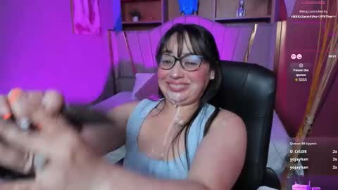 Snapshot of rosie_jhons chatting on October 22, 3:40 am rosie_jhons online show from October 22, 3:40 am