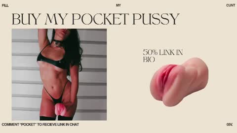 Snapshot of rosiebones chatting on July 30, 7:13 pm Rosie Bones online show from July 30, 7:13 pm