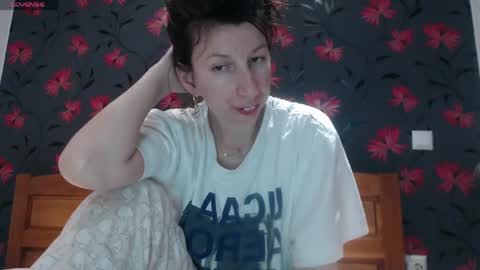 Snapshot of rosiehayes chatting on April 1, 9:01 pm RosieHayes online show from April 1, 9:01 pm