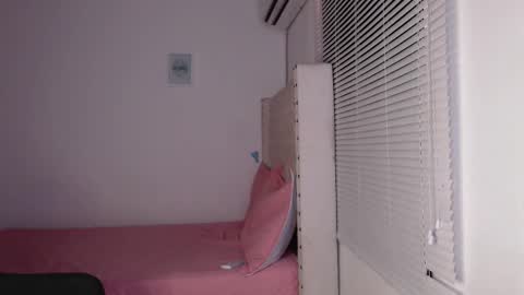 rosiehw online show from January 14, 10:14 pm