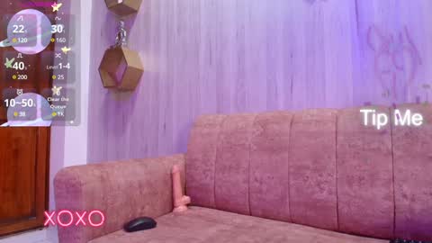Snapshot of rosieleex_ chatting on January 30, 8:31 pm Rosie online show from January 30, 8:31 pm