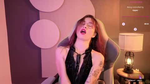 Miss Rosse online show from June 11, 2:37 pm