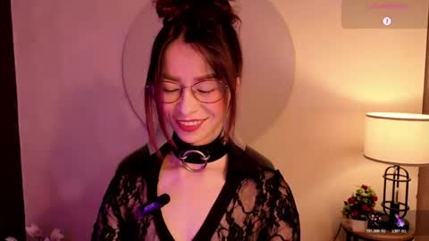 Snapshot of rosse_98_ chatting on June 21, 12:52 pm Miss Rosse online show from June 21, 12:52 pm