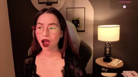 Snapshot of rosse_98_ chatting on July 17, 2:24 pm Miss Rosse online show from July 17, 2:24 pm