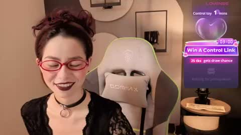 Snapshot of rosse_98_ chatting on August 4, 3:03 pm Miss Rosse online show from August 4, 3:03 pm
