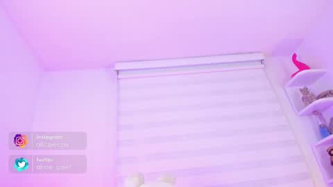   online show from February 12, 11:18 am