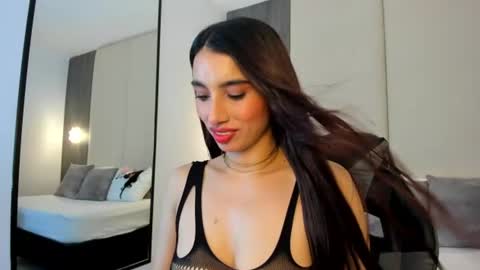 Snapshot of rosse_her chatting on July 14, 6:02 pm R O S S E online show from July 14, 6:02 pm