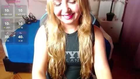 Snapshot of rosse_meyer chatting on September 8, 6:40 pm MY NAME IS ROSSE online show from September 8, 6:40 pm
