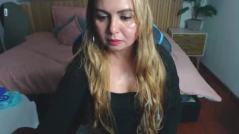 Snapshot of rosse_meyer chatting on September 26, 7:51 pm MY NAME IS ROSSE online show from September 26, 7:51 pm