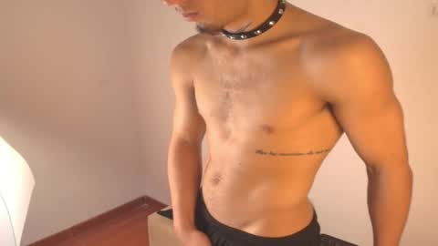 rosse_one online show from December 1, 10:59 pm