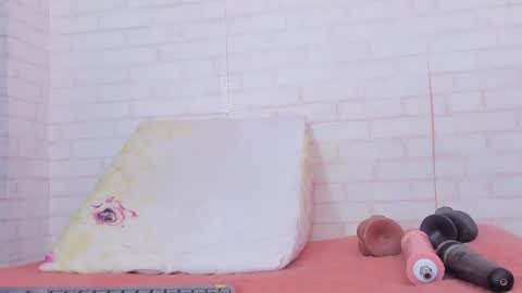 rosse_thompson11 online show from January 28, 7:21 pm