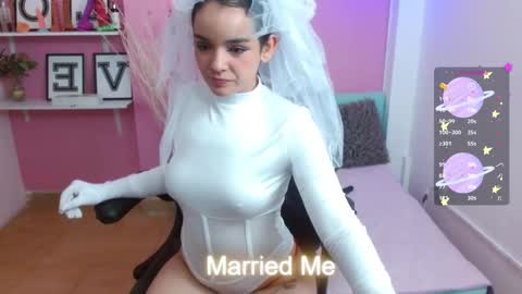 Snapshot of rossedaves_ chatting on October 18, 11:55 am Rosse online show from October 18, 11:55 am