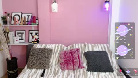 Snapshot of rossedaves_ chatting on November 11, 12:05 pm Rosse online show from November 11, 12:05 pm