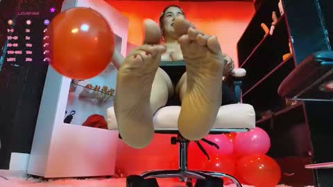 Snapshot of rossett4 chatting on February 9, 8:57 pm Rossetta online show from February 9, 8:57 pm