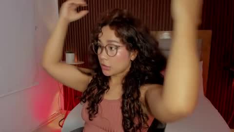 Snapshot of rossie_lanie_ chatting on June 2, 7:16 pm rossie_lanie_ online show from June 2, 7:16 pm