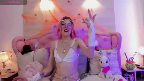 rossiie_hunt_ online show from October 31, 8:10 pm