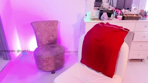 Im Ross   online show from January 12, 9:40 pm