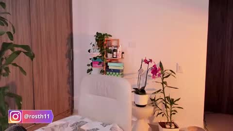 Im Ross   online show from October 6, 7:55 pm