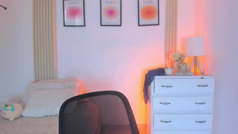 rossy_x online show from March 7, 8:28 pm