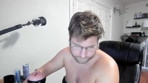 Snapshot of rostungurinn chatting on December 14, 3:40 am Rostungur online show from December 14, 3:40 am