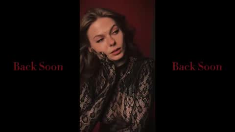 rosy_black_ online show from March 2, 5:09 pm