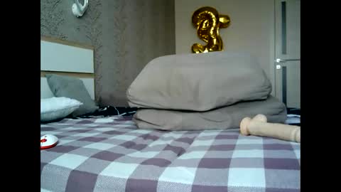 Snapshot of rosy_caren chatting on May 9, 4:39 am Rosy Caren online show from May 9, 4:39 am