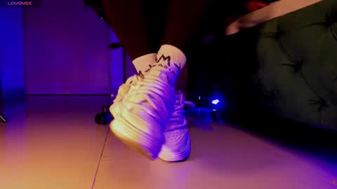 Snapshot of rosyejones chatting on November 23, 2:55 am rosyejones online show from November 23, 2:55 am