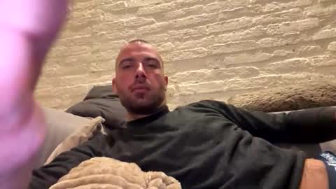 rotteei1 online show from October 18, 5:32 am