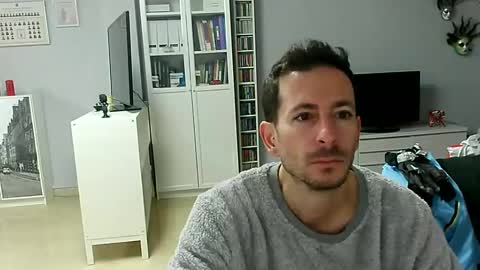 Snapshot of roubarixx chatting on December 4, 7:50 am roubarixx online show from December 4, 7:50 am