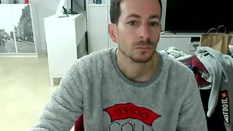 Snapshot of roubarixx chatting on January 10, 7:25 am roubarixx online show from January 10, 7:25 am