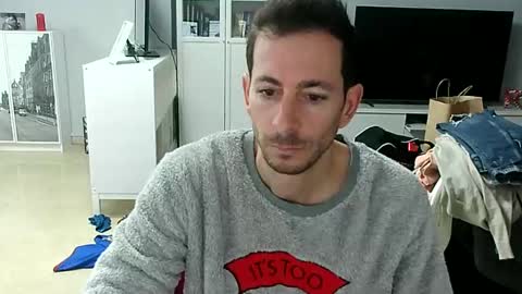 Snapshot of roubarixx chatting on January 19, 8:50 am roubarixx online show from January 19, 8:50 am