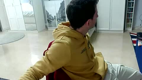 Snapshot of roubarixx chatting on February 1, 6:51 pm roubarixx online show from February 1, 6:51 pm