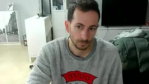 Snapshot of roubarixx chatting on March 9, 9:24 am roubarixx online show from March 9, 9:24 am