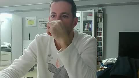 Snapshot of roubarixx chatting on October 20, 8:15 am roubarixx online show from October 20, 8:15 am