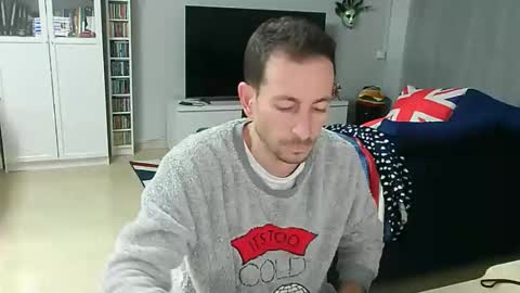 Snapshot of roubarixx chatting on December 1, 8:52 am roubarixx online show from December 1, 8:52 am