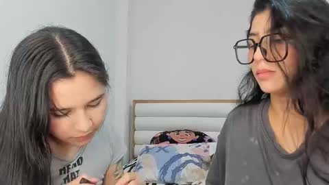 rous_and_sweet09 online show from April 28, 4:06 am