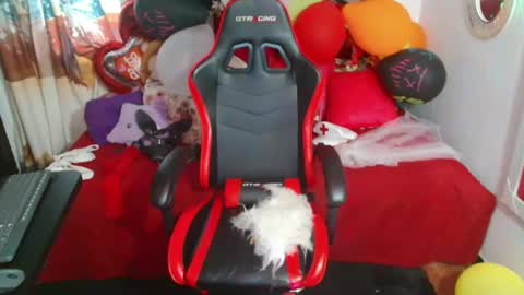 Snapshot of rous_kinky chatting on October 29, 9:49 pm rous_kinky online show from October 29, 9:49 pm