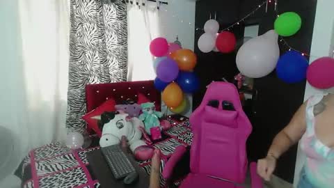 rous_kinky online show from April 29, 3:49 pm