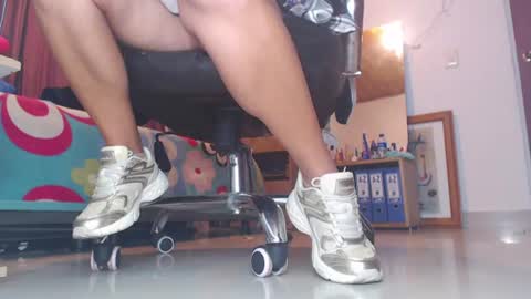 Snapshot of rousee_dawso chatting on June 23, 2:31 am Rouse online show from June 23, 2:31 am