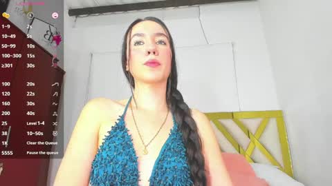 Snapshot of rousee_yarelds chatting on May 15, 4:19 am rousee_yarelds online show from May 15, 4:19 am