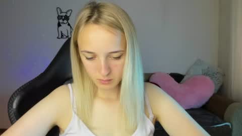 Snapshot of rousereed chatting on July 28, 6:53 am Rouse online show from July 28, 6:53 am