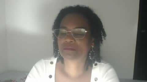 luxa online show from December 18, 1:55 am