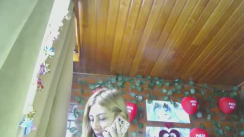 Daniela Ferreira online show from February 12, 1:28 pm