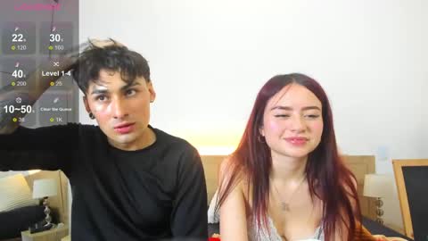 Snapshot of rousse_n_kenji chatting on May 29, 8:12 am rousse_n_kenji online show from May 29, 8:12 am