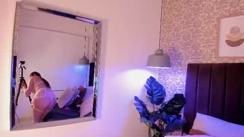 Snapshot of roussy_spicy chatting on July 24, 3:37 am Roussy online show from July 24, 3:37 am